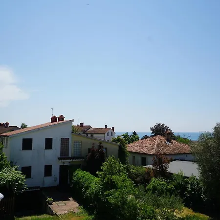 Carli Zambratija (Istria)